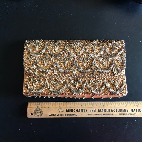 La Regale Handbags - VINTAGE LA REGALE LTD GOLD EVENING CLUTCH